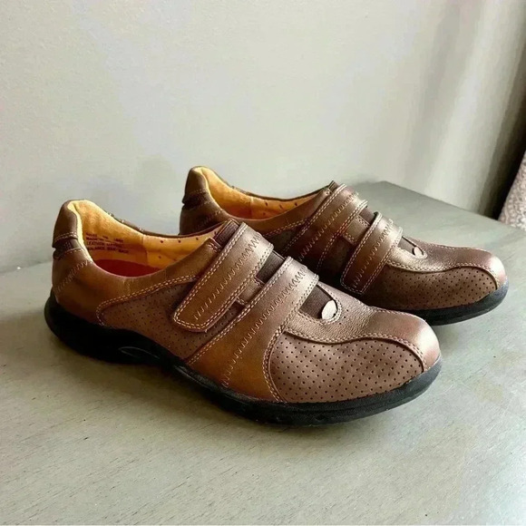 Clarks Unstructured Brown Bronze Leather Casual Slip On Shoes Loafer Women 8 - Picture 4 of 14